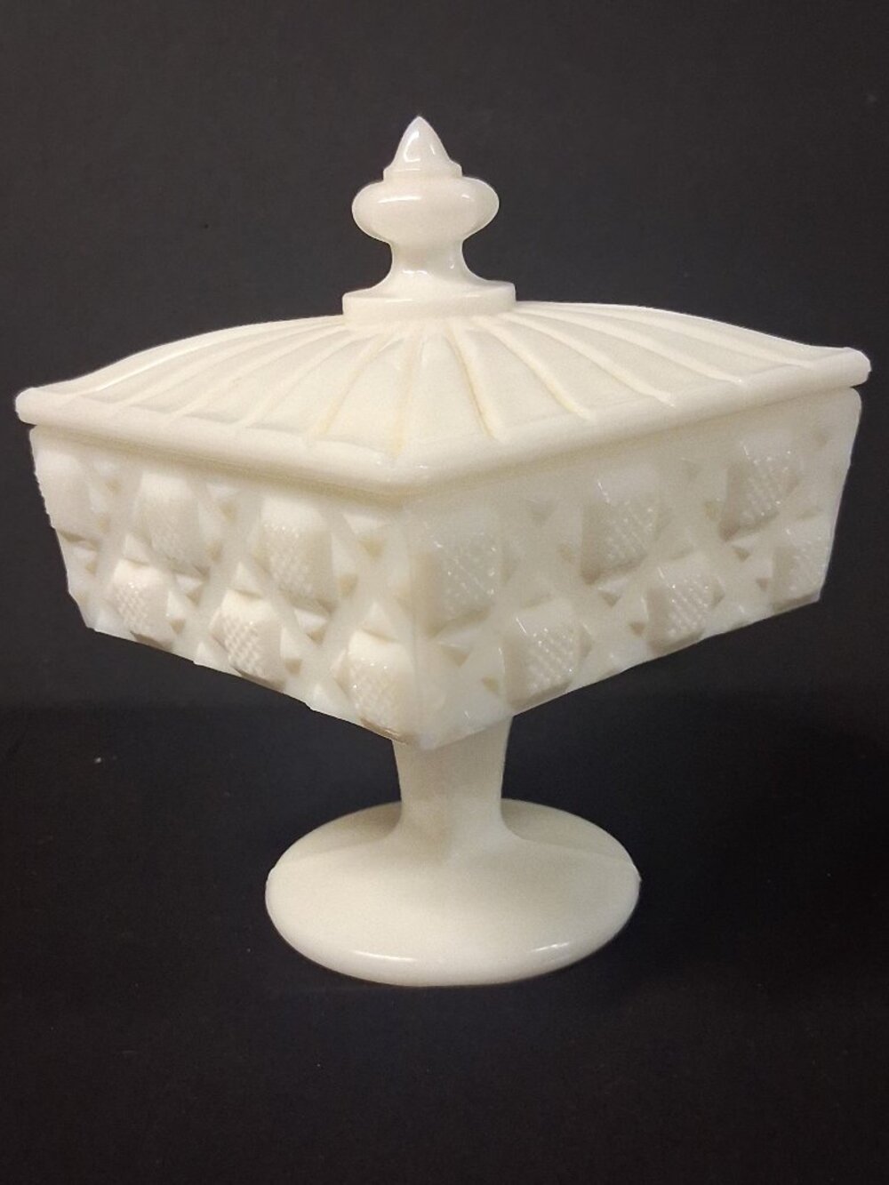 Vintage Westmoreland White Milk Glass Old Quilt Candy Dish with Lid
